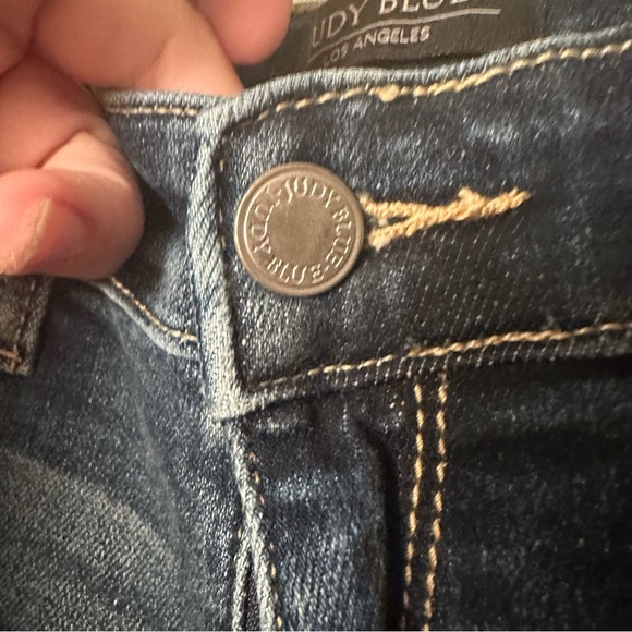 Judy Blue Very Distressed Mid Rise? Cotton Boyfriend Fit Dark Wash Jeans 26 - Picture 9 of 16